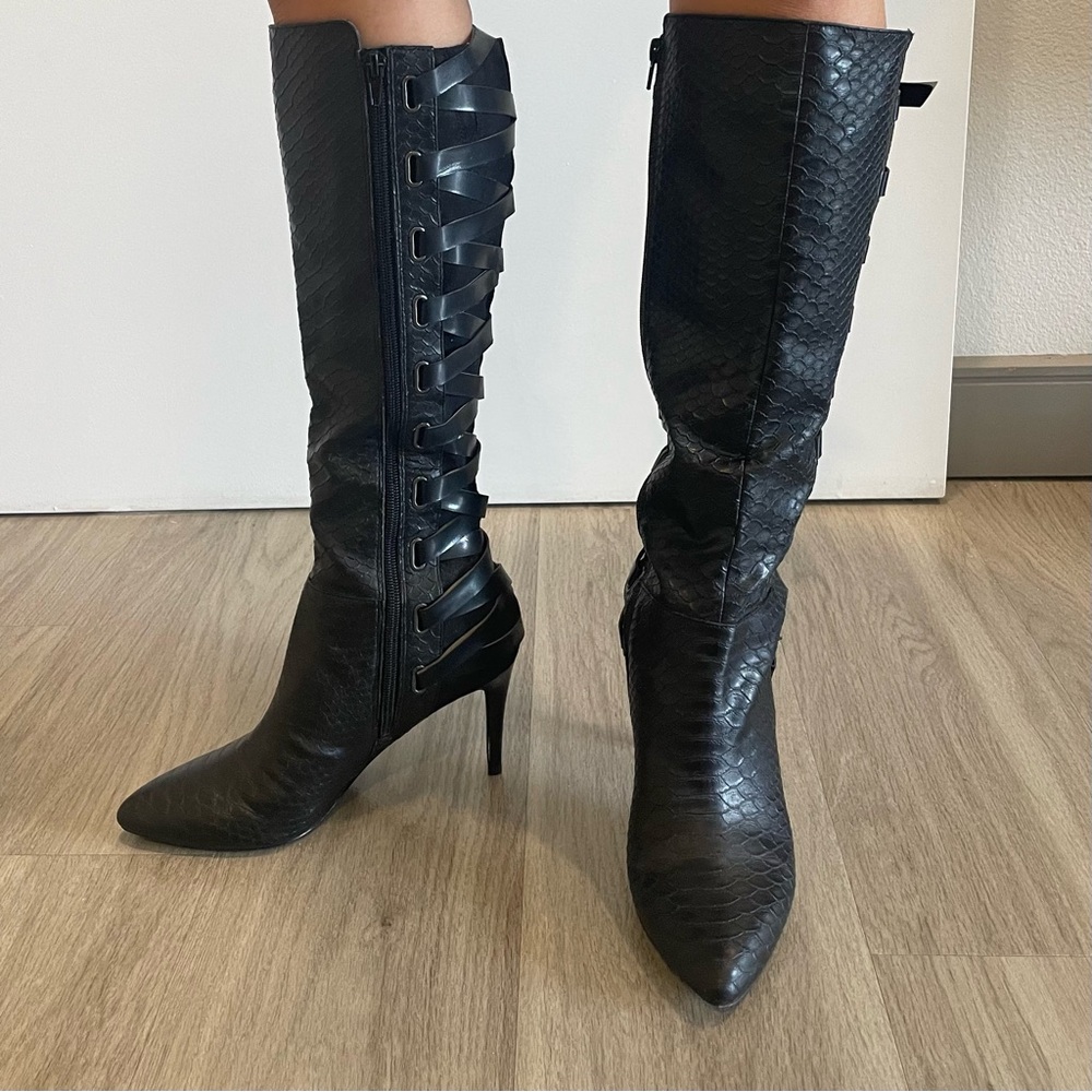 Carlos Santana Black Heeled Boots